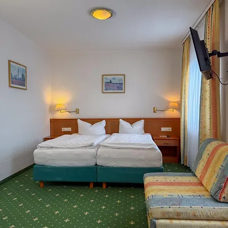 Hotel-restaurant Dechbettener Hof רגנסבורג