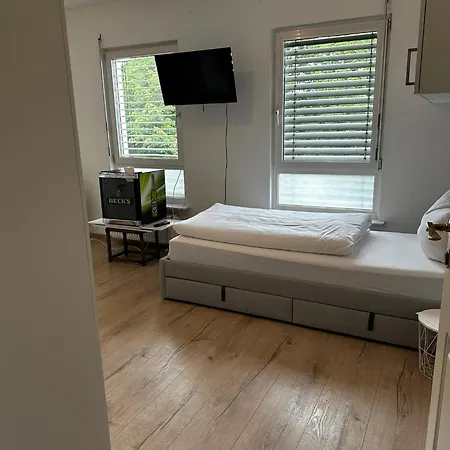 Hotel-restaurant Dechbettener Hof מלון *