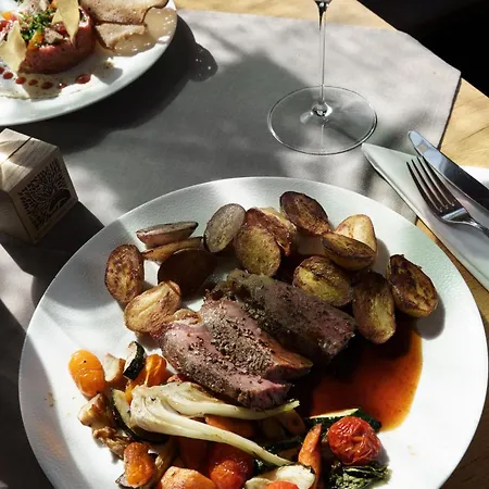 מלון Hotel-restaurant Dechbettener Hof